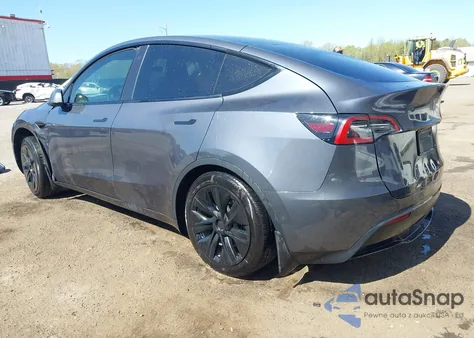2022 Tesla Model Y Long Range Dual Motor All-Wheel Drive from USA, damaged, VIN 7SAYGAEE9NF574634